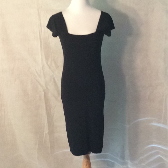 Max Studio Dresses & Skirts - Max Studio Black Stretch Sheath Dress - M